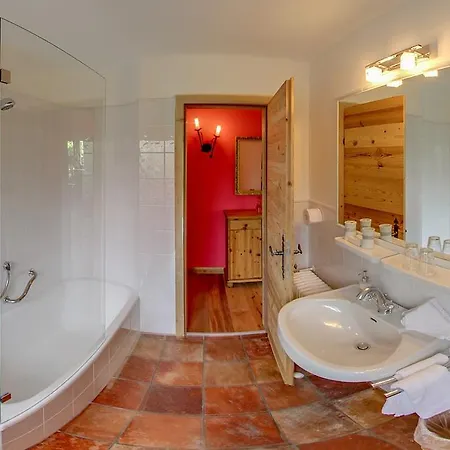 Serviced Licht كيتزبوهيل